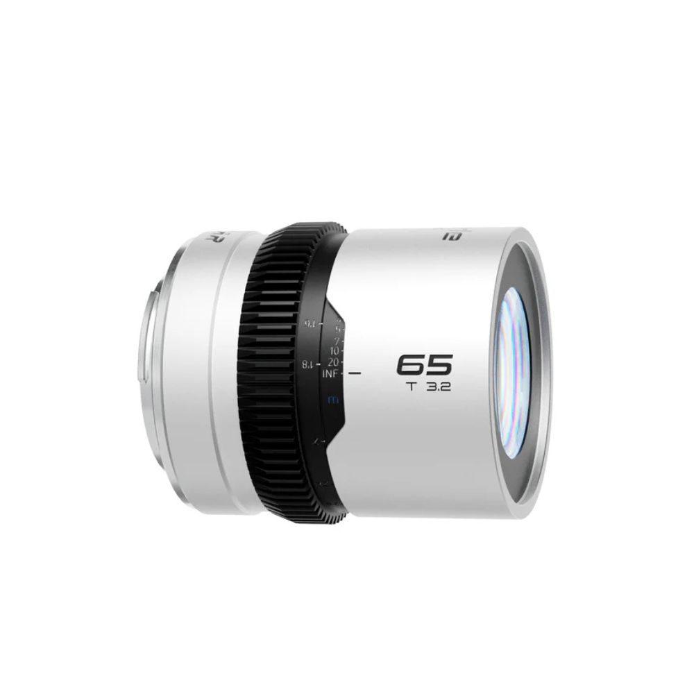 Blazar - Beetle 65mm T3.2 1.33x Full Frame Anamorphic Lens RF-mount