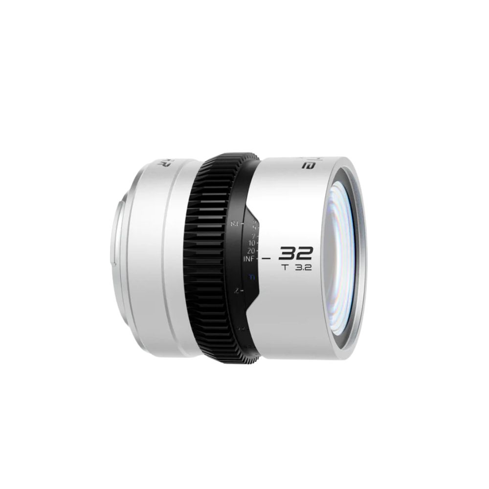 Blazar - Beetle 32mm T3.2 1.33x Full Frame Anamorphic RF Mount
